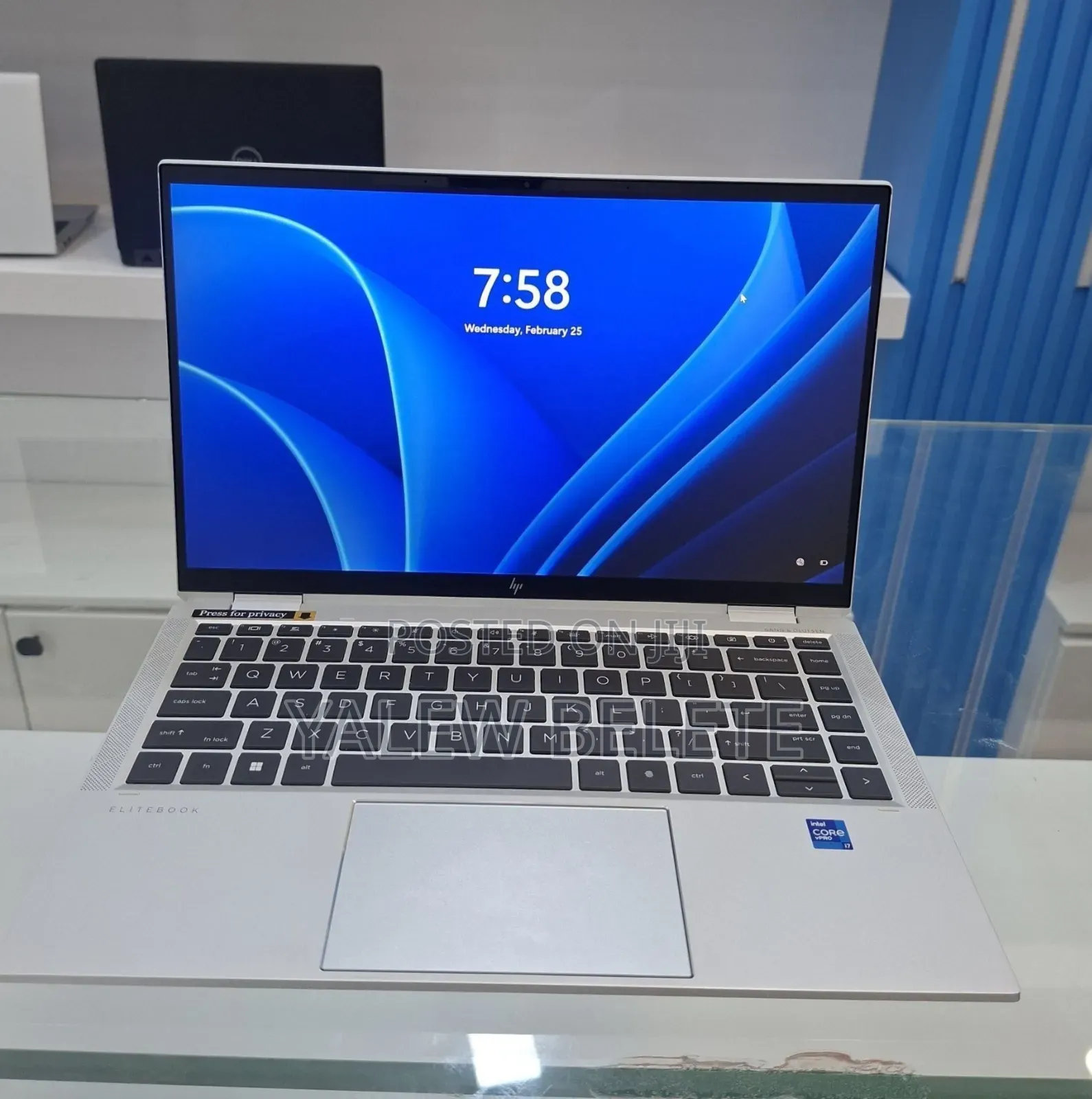 New Laptop HP EliteBook 1040 G8 16GB Intel Core i7 SSD 512GB