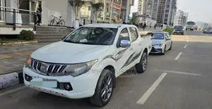 Mitsubishi L200 2015 White