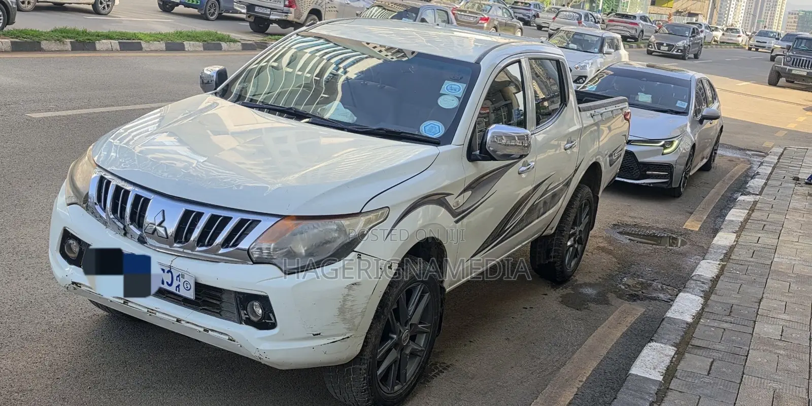 Mitsubishi L200 2015 White