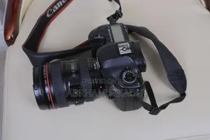 Canon 5d III With 24-105mm Red Ring Lens
