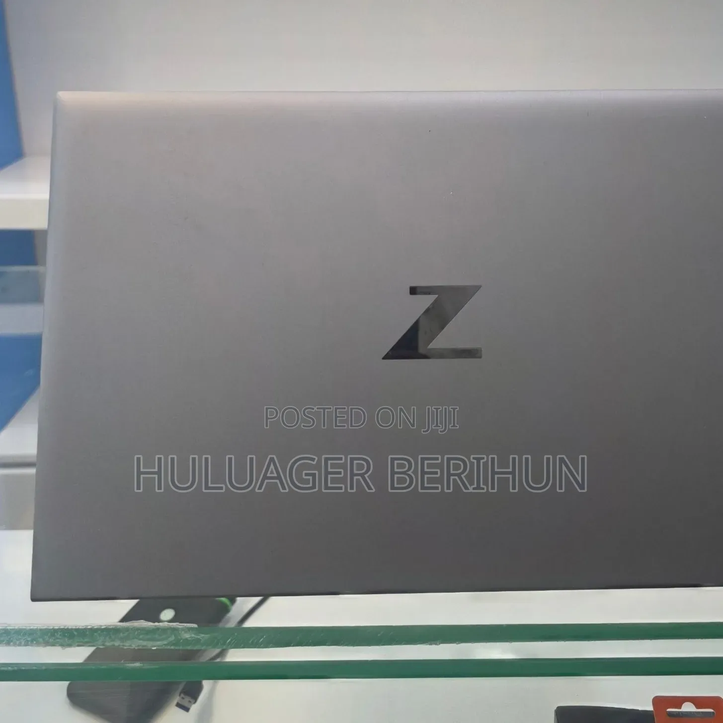 New Laptop HP ZBook Firefly G8 16GB Intel Core i7 SSD 512GB