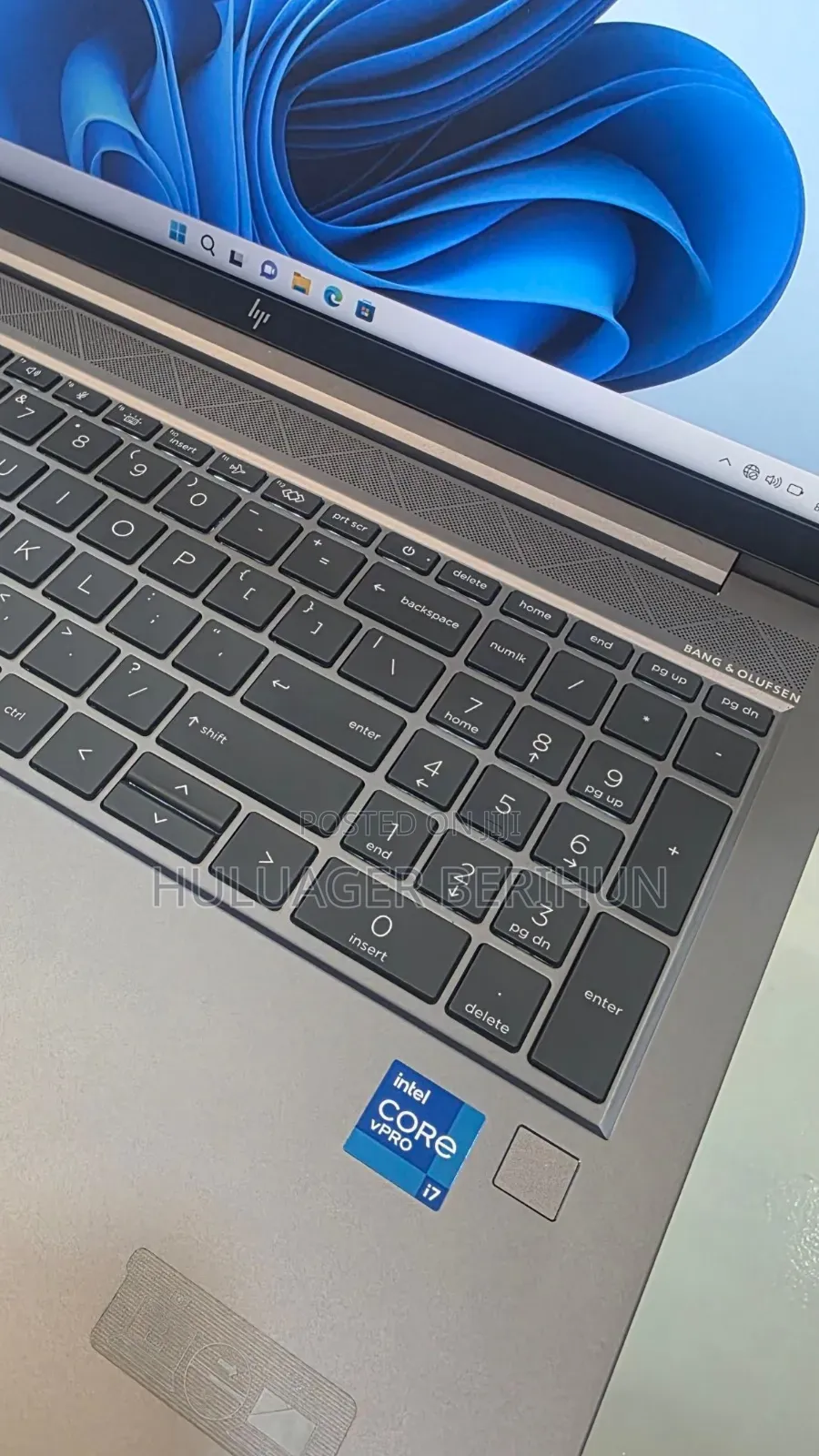 New Laptop HP ZBook Firefly G8 16GB Intel Core i7 SSD 512GB