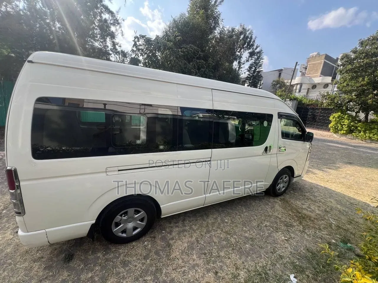 Toyota HiAce 2019 White