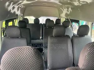 Toyota HiAce 2019 White