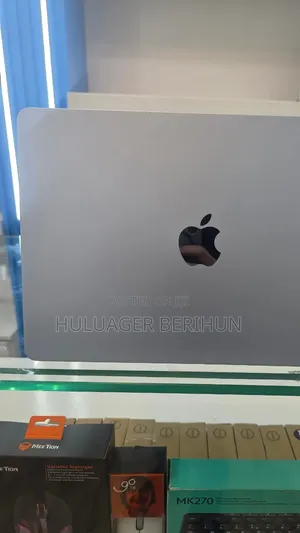 New Laptop Apple MacBook Air 2025 M4 16GB Apple M4 SSD 512GB