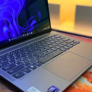 New Laptop Lenovo ThinkPad X1 Yoga 16GB Intel Core Ultra 7 SSD 512GB