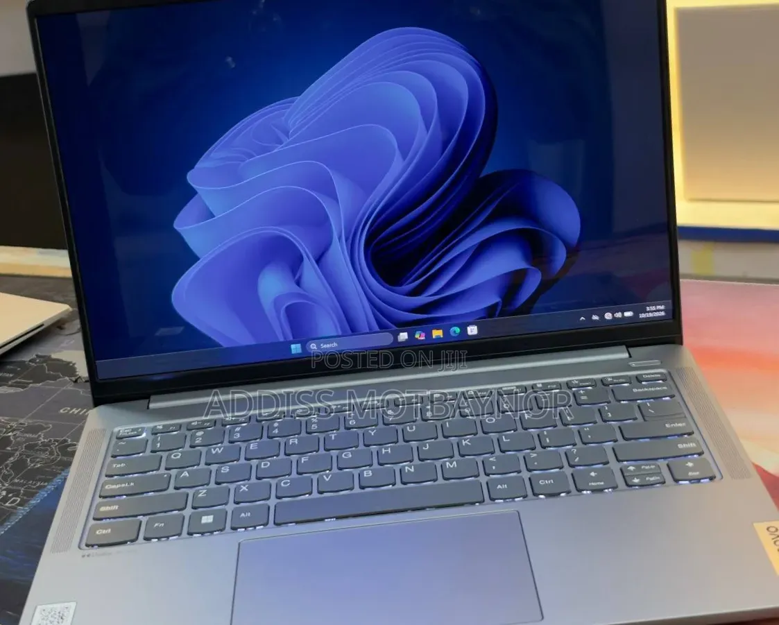 New Laptop Lenovo ThinkPad X1 Yoga 16GB Intel Core Ultra 7 SSD 512GB
