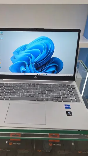 New Laptop HP Stream Notebook 16GB Intel Core i7 SSD 512GB