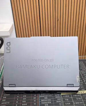 New Laptop Lenovo LOQ 15AHP10 8GB Intel Core i5 SSD 512GB