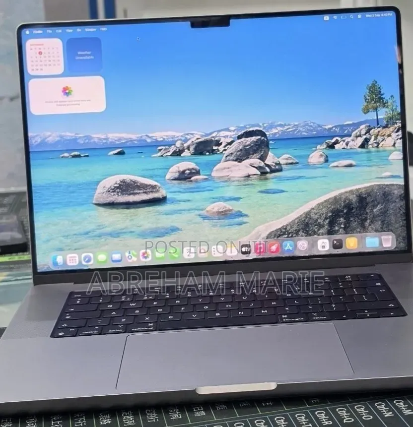 New Laptop Apple MacBook Pro 2021 M1 32GB Apple M1 Pro SSD 512GB