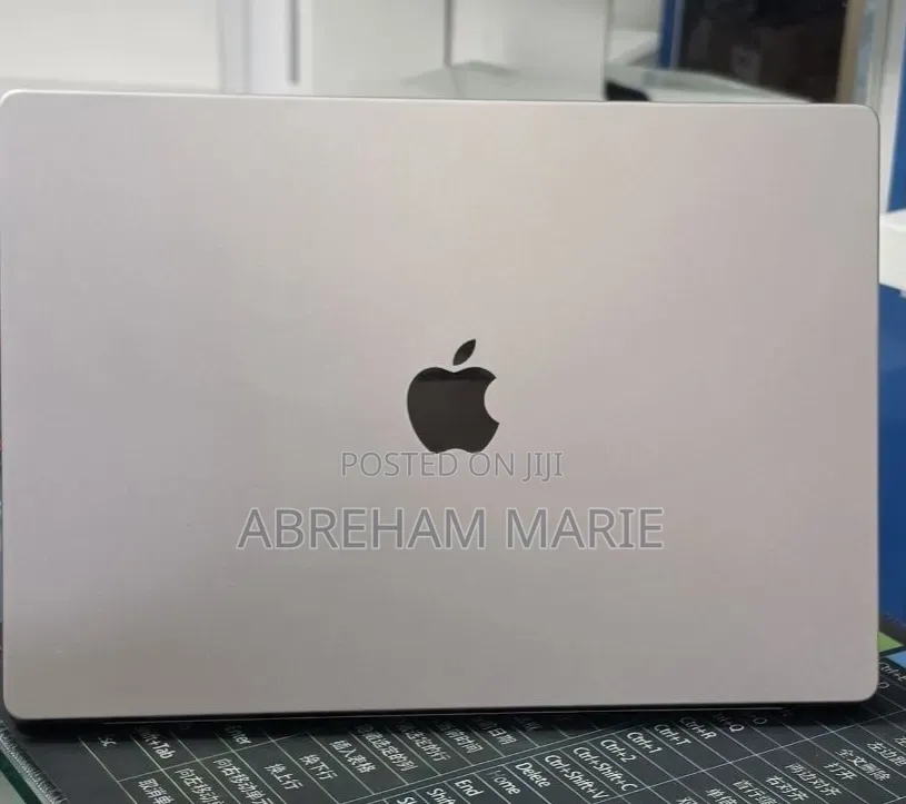 New Laptop Apple MacBook Pro 2021 M1 32GB Apple M1 Pro SSD 512GB