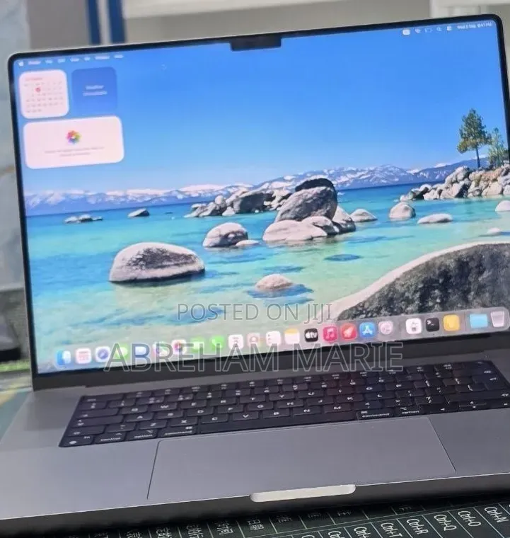 New Laptop Apple MacBook Pro 2021 M1 32GB Apple M1 Pro SSD 512GB