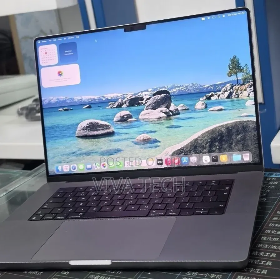 New Laptop Apple 32GB Apple M1 Pro SSD 512GB