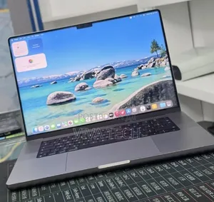 New Laptop Apple 32GB Apple M1 Pro SSD 512GB