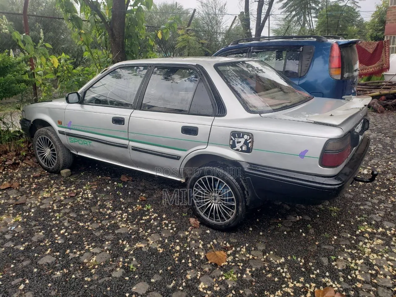 Toyota Corolla II 1992 Silver