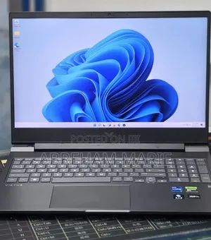 New Laptop HP Victus 16 16GB Intel Core i7 SSD 1T