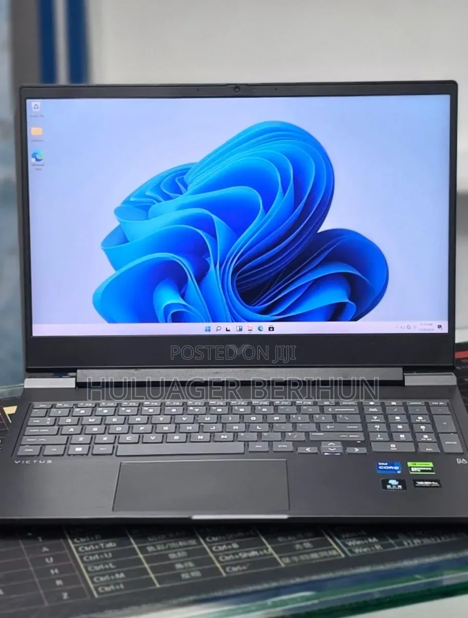 New Laptop HP Victus 16 16GB Intel Core i7 SSD 1T