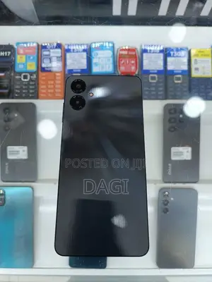 New Samsung Galaxy A06 64 GB Black