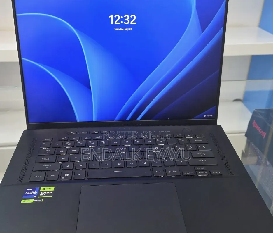 New Laptop Asus ROG Zephyrus G15 16GB Intel Core i9 SSD 1T