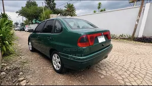 Volkswagen Polo 1998 Green