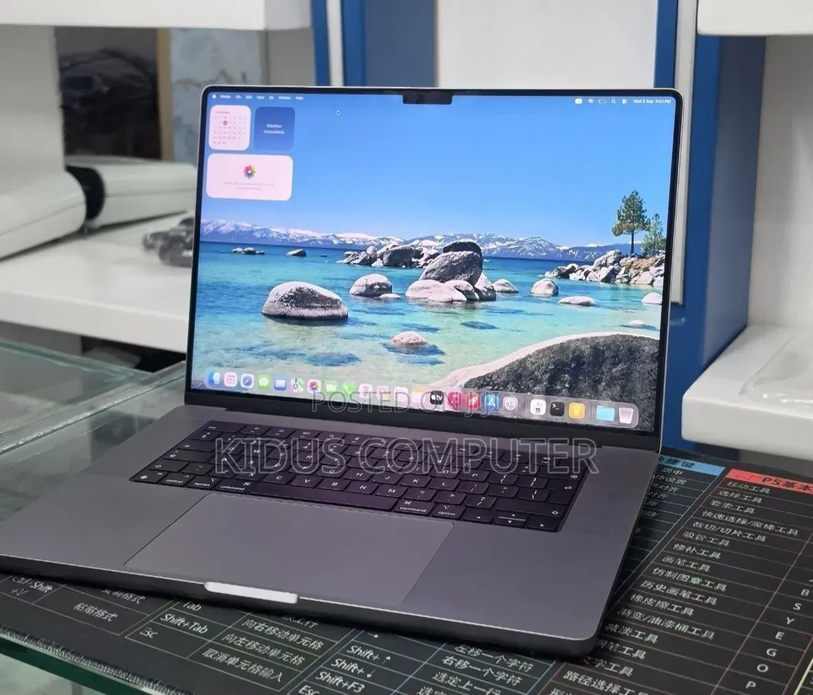 New Laptop Apple MacBook Pro 2021 M1 32GB Apple M1 SSD 512GB