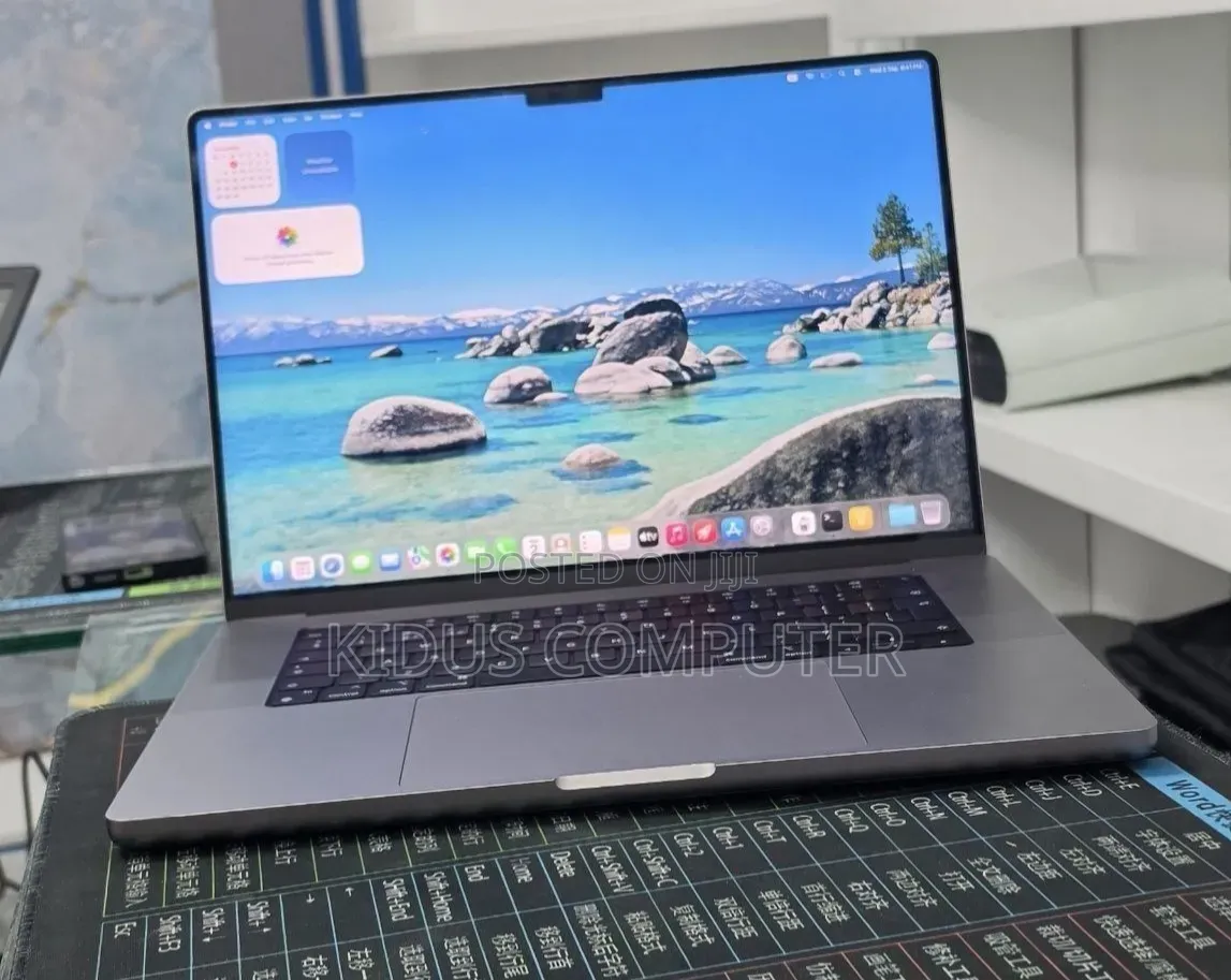 New Laptop Apple MacBook Pro 2021 M1 32GB Apple M1 SSD 512GB