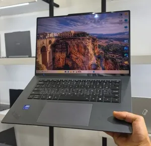 New Laptop Lenovo ThinkPad 11e 32GB Intel Core Ultra 7 SSD 1T