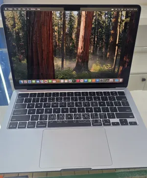 New Laptop Apple MacBook Air 2025 M4 16GB Apple M4 SSD 512GB