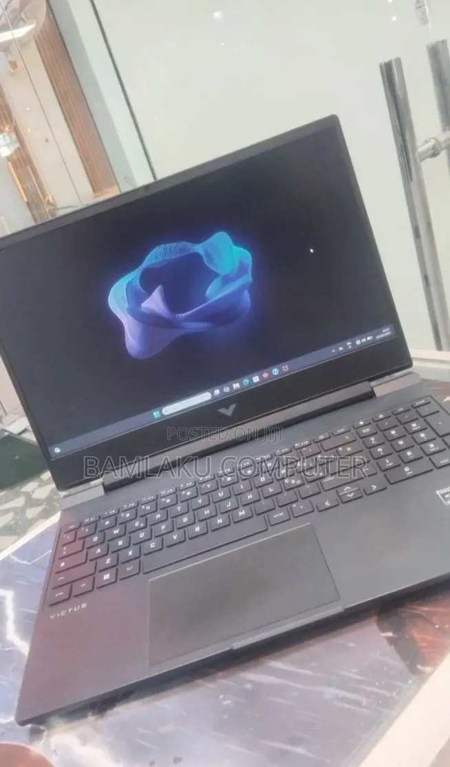 New Laptop HP Victus 16 16GB AMD Ryzen 5 SSD 512GB