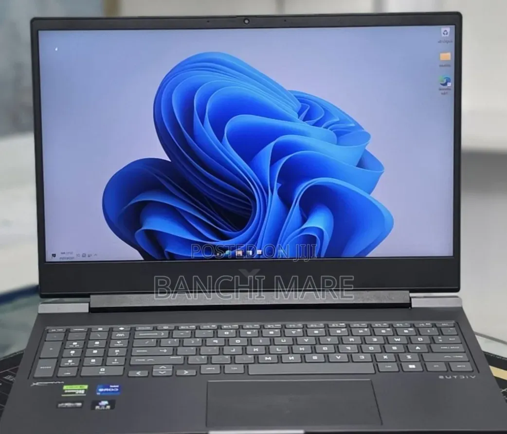 New Laptop HP Victus 16 16GB Intel Core i7 SSD 1T