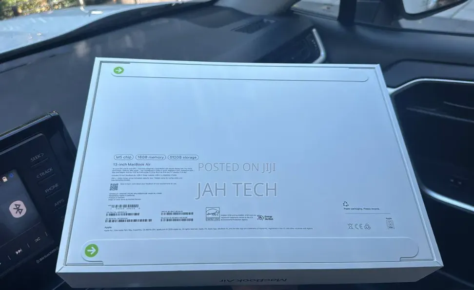 New Laptop Apple MacBook Air 2026 M5 16GB Apple M5 SSD 512GB