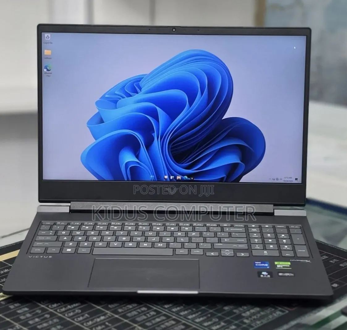 New Laptop HP Victus 15 16GB Intel Core i7 SSD 1T