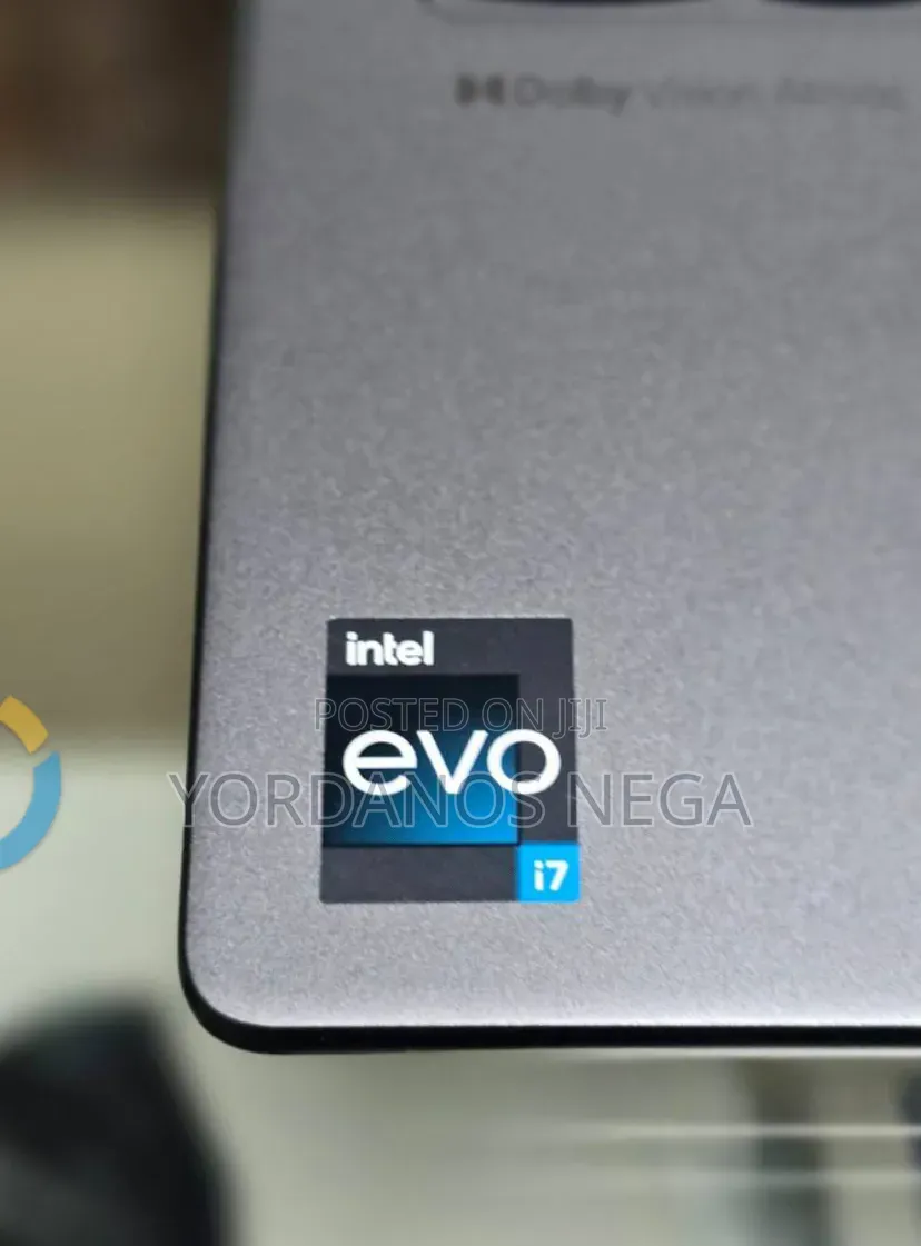 New Laptop Lenovo Yoga 7i 16GB Intel Core i7 SSD 512GB