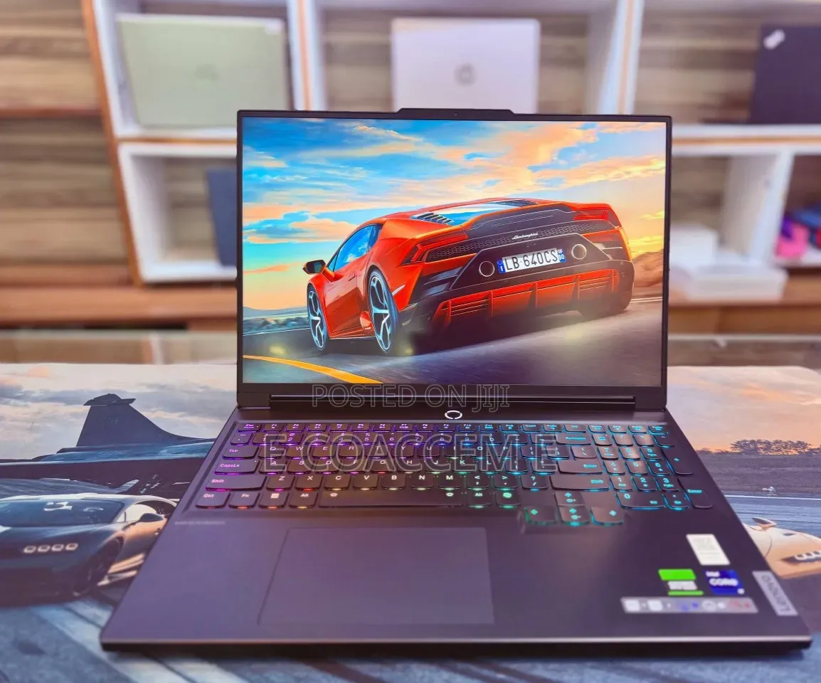 New Laptop Lenovo Legion Pro 7 16GB Intel Core i9 SSD 1T