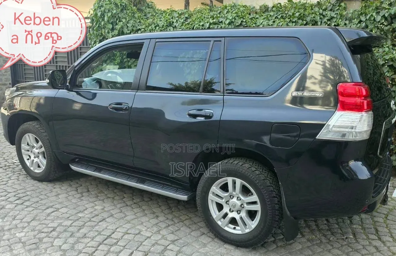 Toyota Land Cruiser Prado 2012 Black