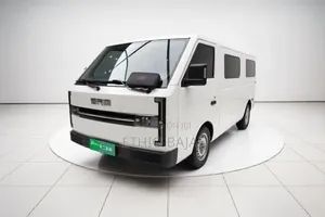 New Bus 2025 White