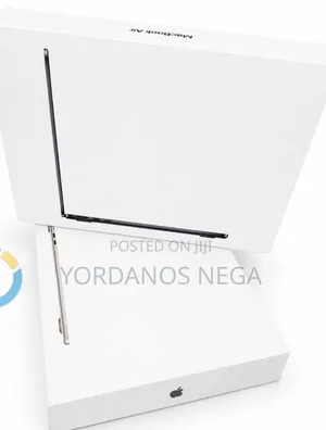 New Laptop Apple MacBook Air 2026 M5 16GB Apple M5 SSD 512GB