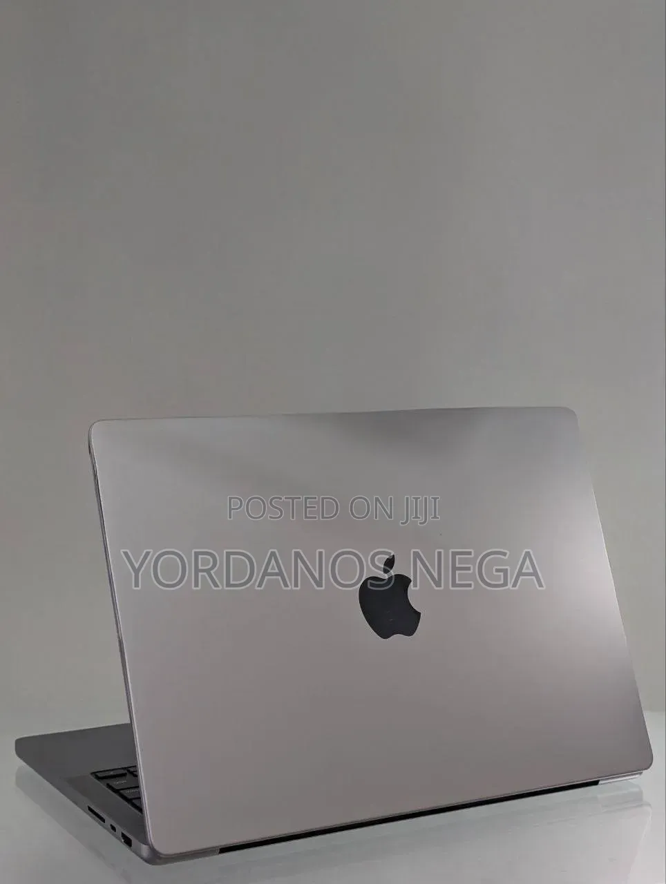 New Laptop Apple MacBook Pro 2021 M1 16GB Apple M1 Pro SSD 512GB
