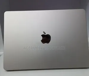 New Laptop Apple MacBook Air 2026 M5 16GB AMD A10 SSD 512GB