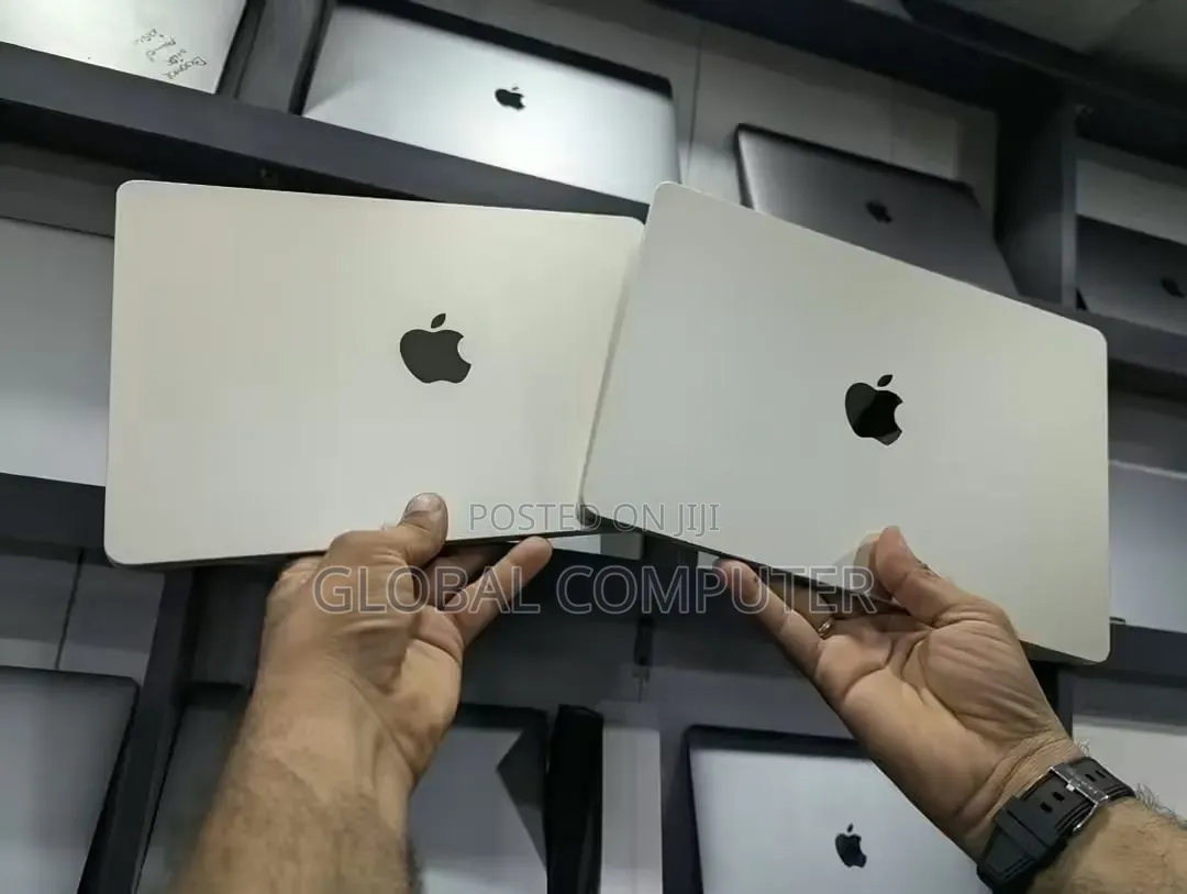 New Laptop Apple MacBook Air 2022 M2 8GB Apple M2 SSD 256GB