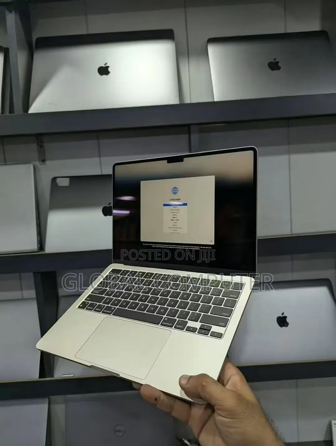New Laptop Apple MacBook Air 2022 M2 8GB Apple M2 SSD 256GB