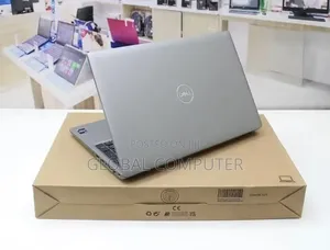New Laptop Dell Precision 5680 16GB Intel Core i7 SSD 512GB