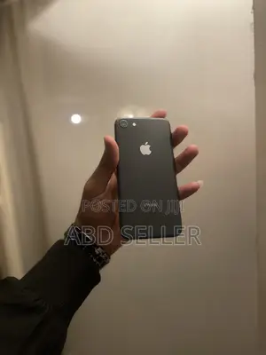 Apple iPhone 8 64 GB Black