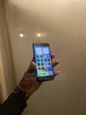 Apple iPhone 8 64 GB Black