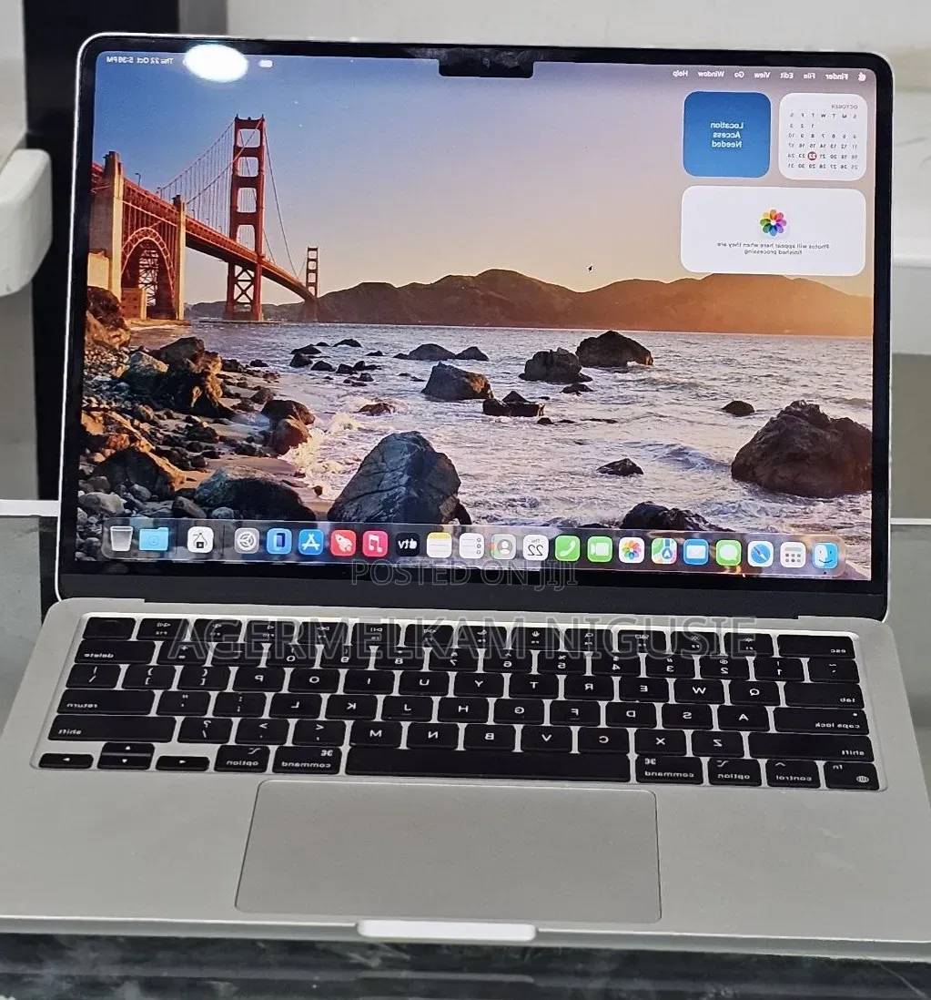 New Laptop Apple MacBook Air 2022 M2 16GB AMD A10 SSD 512GB