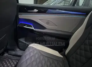 New Volkswagen ID.6 2025 Blue