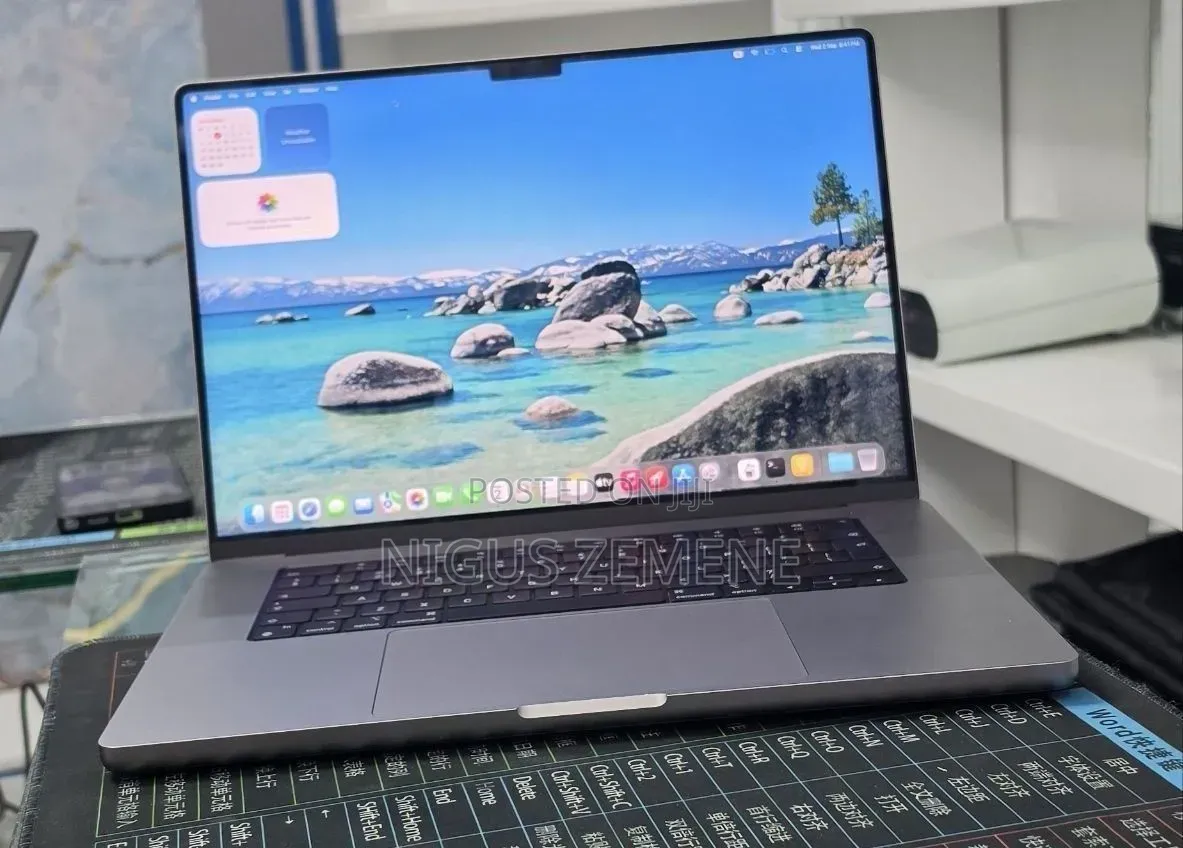 New Laptop Apple MacBook Pro 2021 M1 32GB Apple M1 Pro SSD 1T
