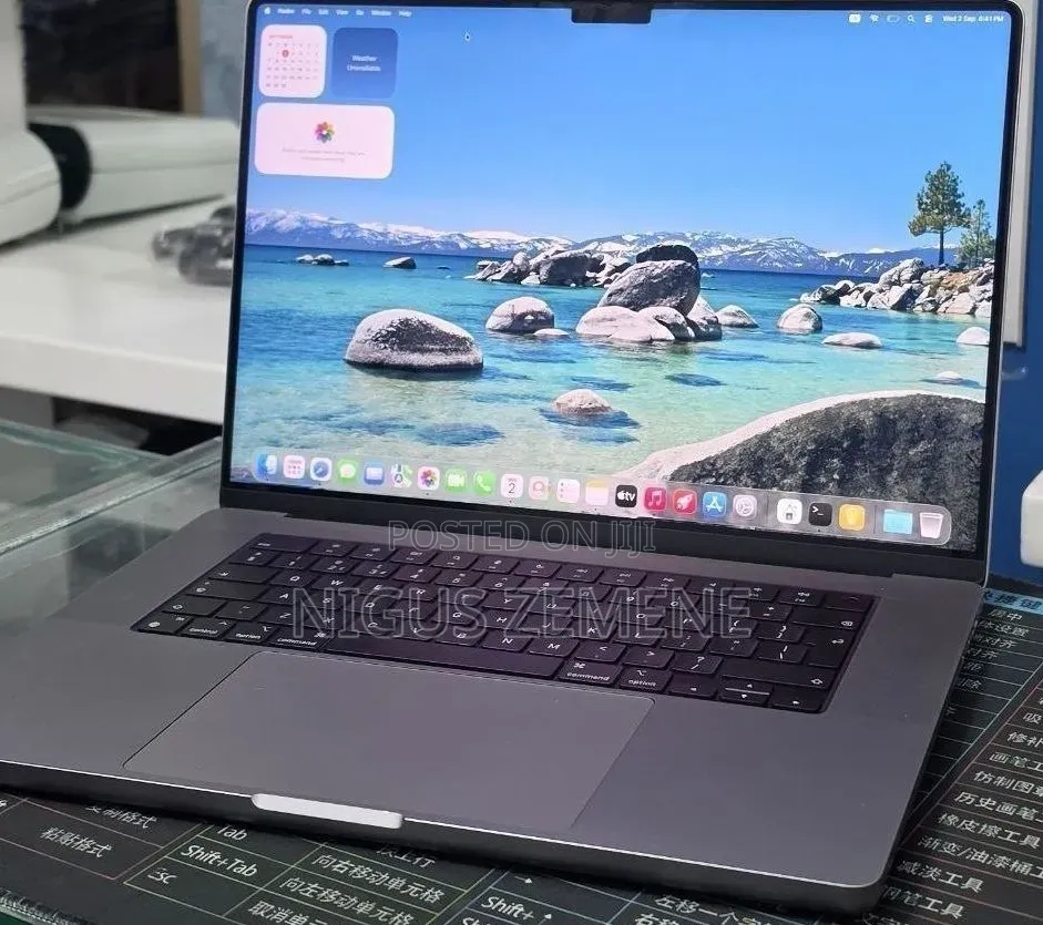 New Laptop Apple MacBook Pro 2021 M1 32GB Apple M1 Pro SSD 1T