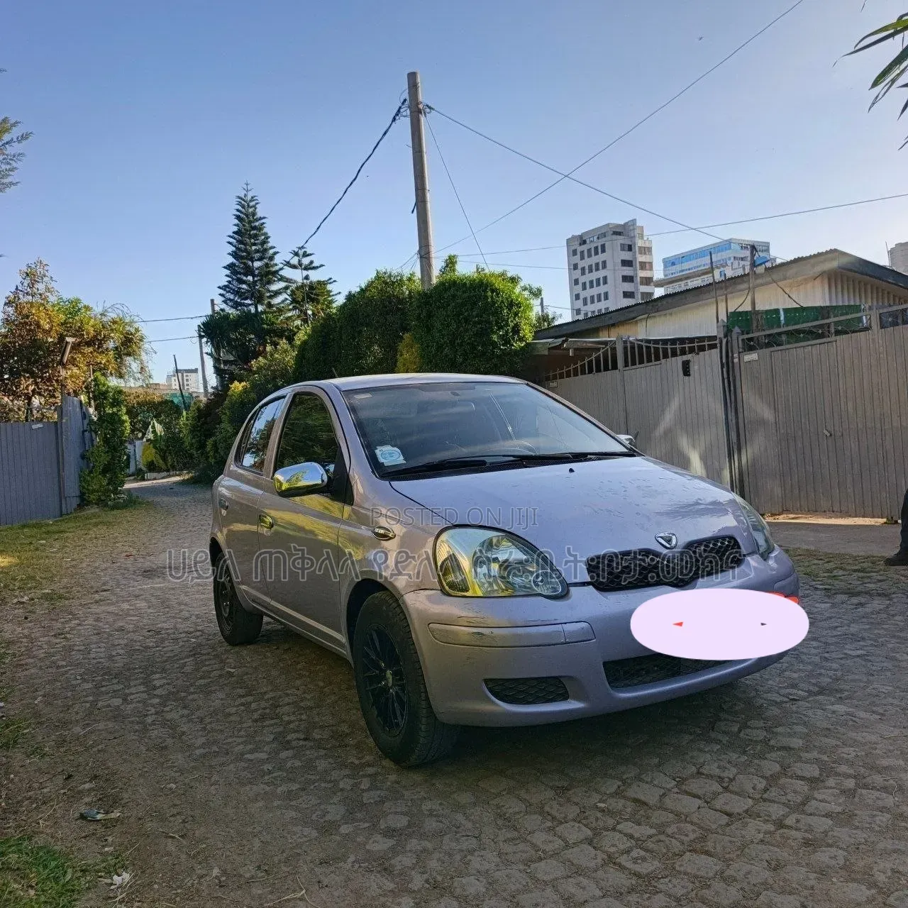 Toyota Vitz 2004 Pink