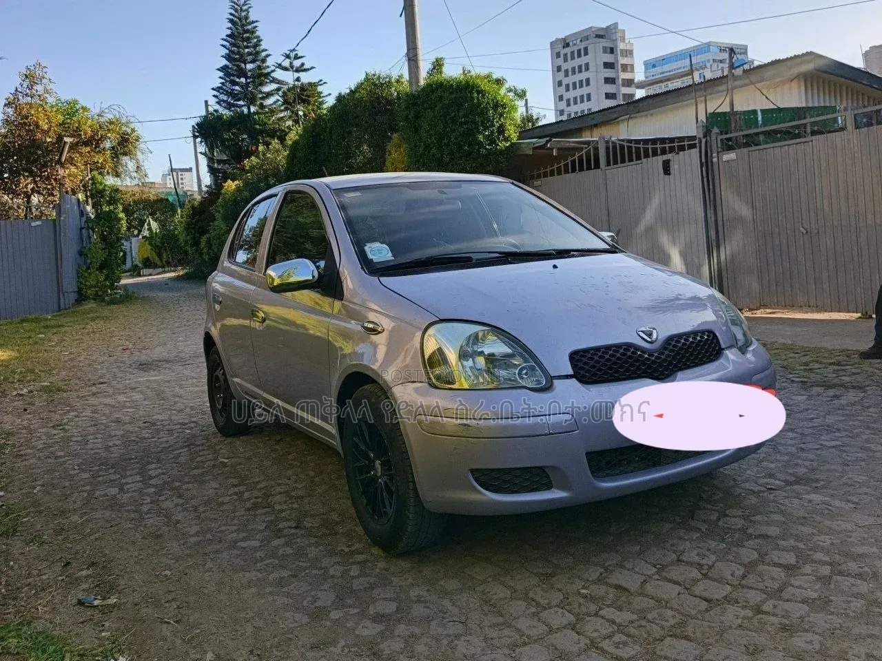 Toyota Vitz 2004 Pink